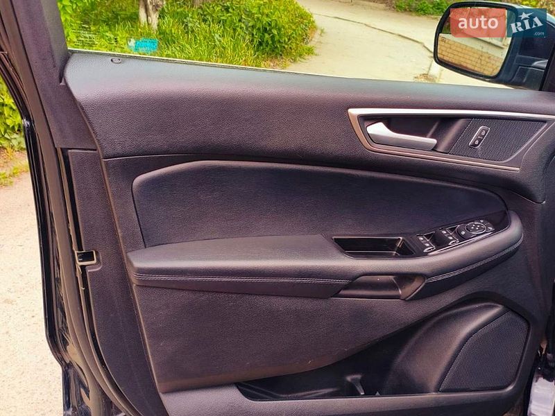 Внедорожник / Кроссовер Ford Edge 2018 в Каменец-Подольском