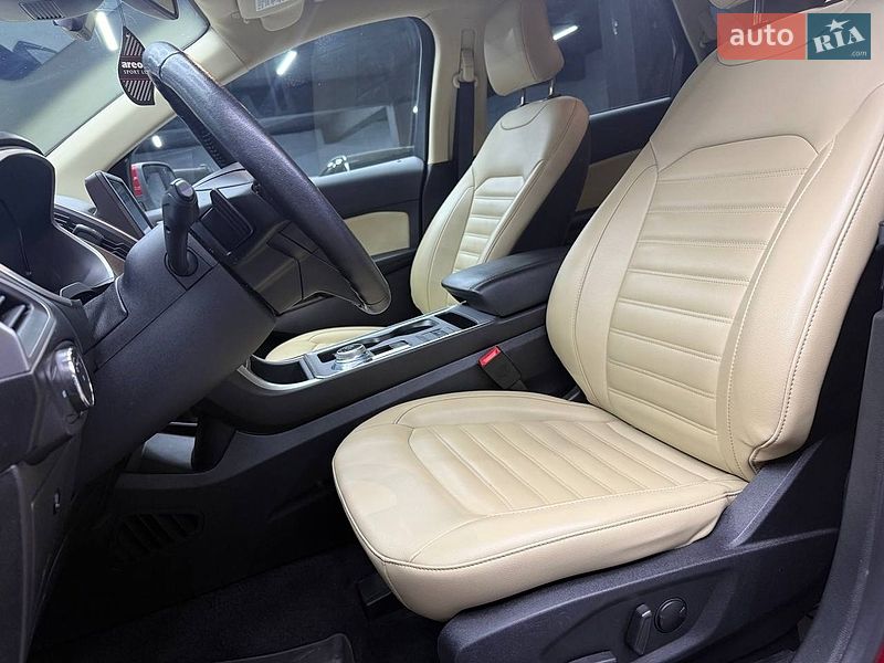 Внедорожник / Кроссовер Ford Edge 2021 в Черновцах