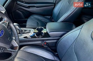 Позашляховик / Кросовер Ford Edge 2016 в Сумах