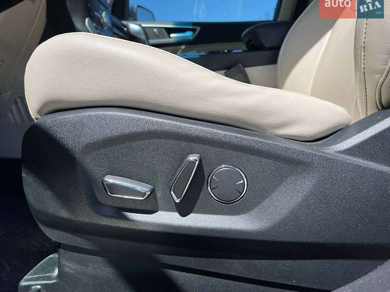 Внедорожник / Кроссовер Ford Edge 2016 в Львове
