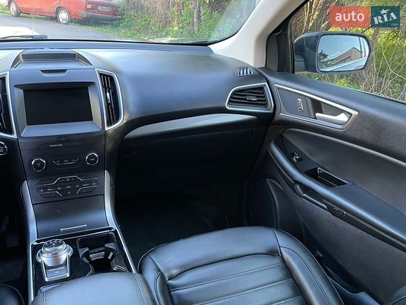 Позашляховик / Кросовер Ford Edge 2020 в Рівному