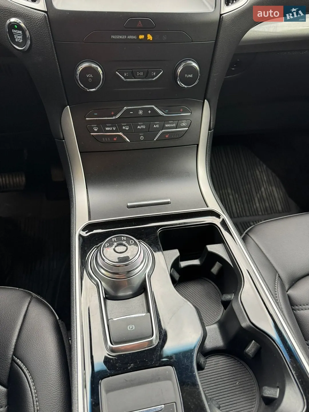 2020 Ford Edge - мініатюра 2