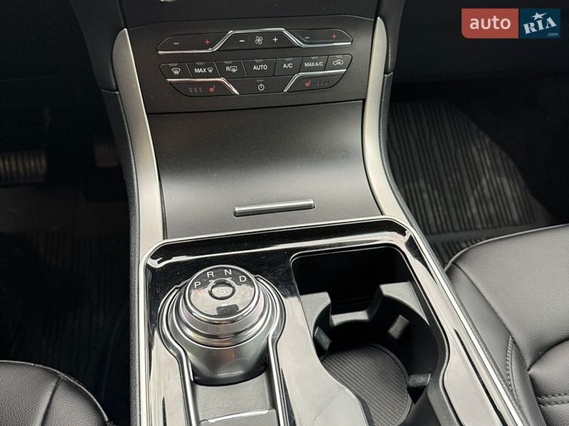 Внедорожник / Кроссовер Ford Edge 2020 в Киеве