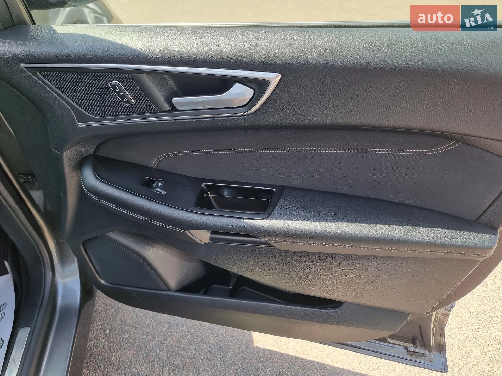 2016 Ford Edge - мініатюра 23