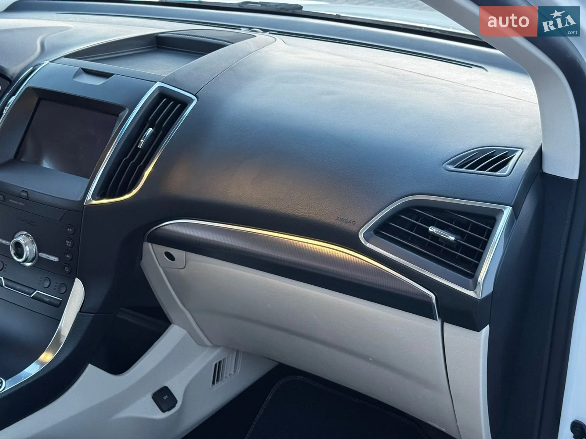 2019 Ford Edge - мініатюра 23