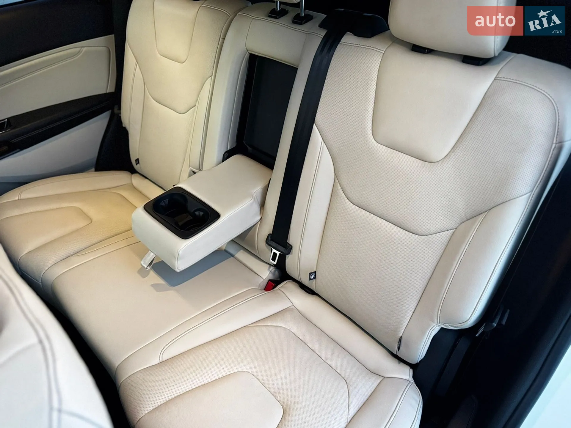 2019 Ford Edge - мініатюра 35