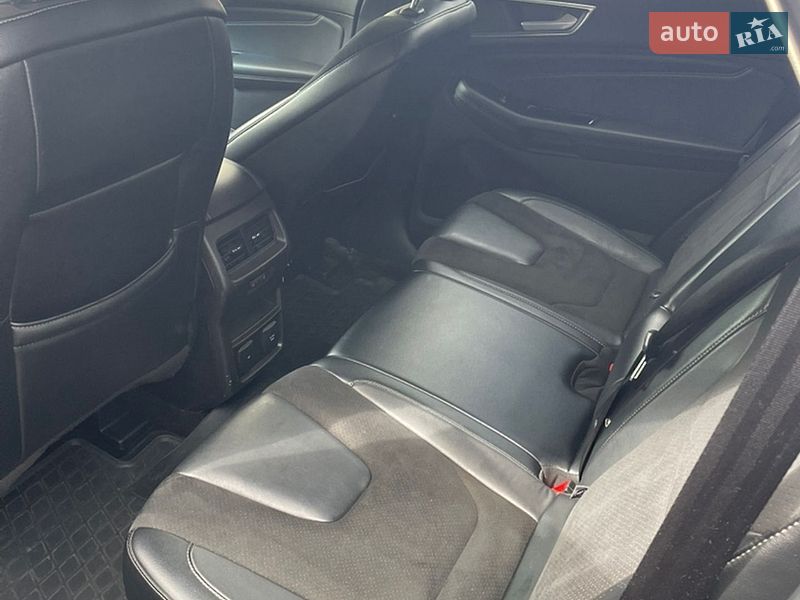 Внедорожник / Кроссовер Ford Edge 2018 в Каменец-Подольском