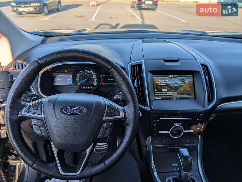 Позашляховик / Кросовер Ford Edge 2015 в Дубні