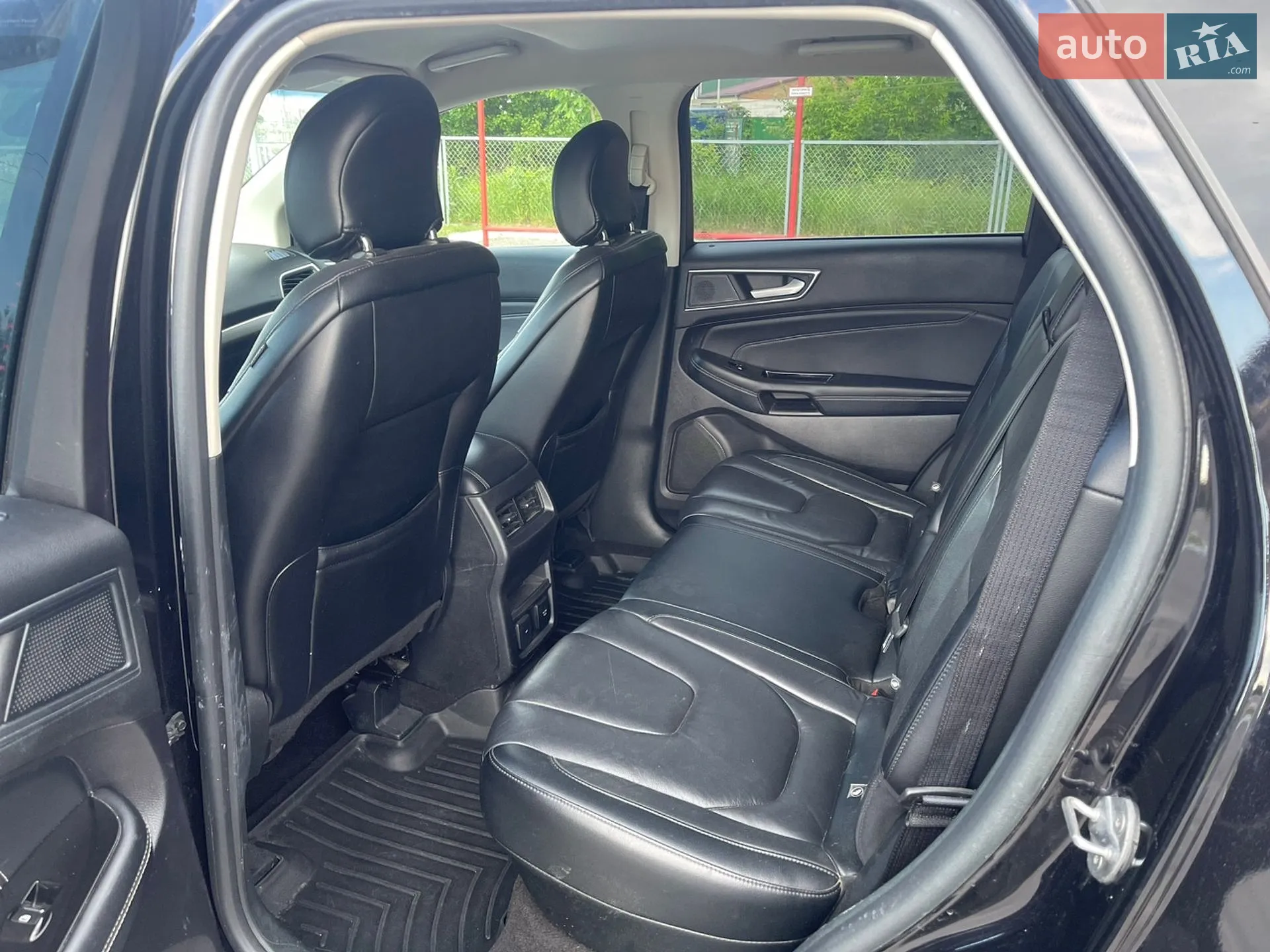 2019 Ford Edge - мініатюра 28
