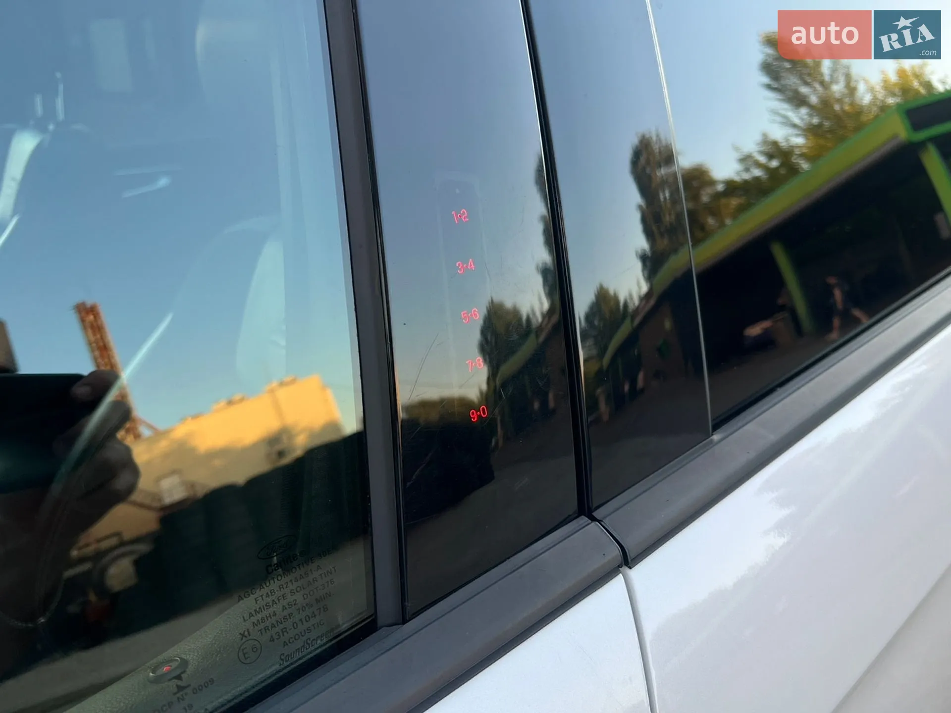 2019 Ford Edge - мініатюра 12