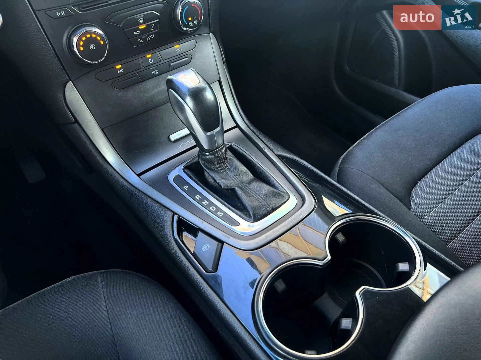 2015 Ford Edge - мініатюра 21