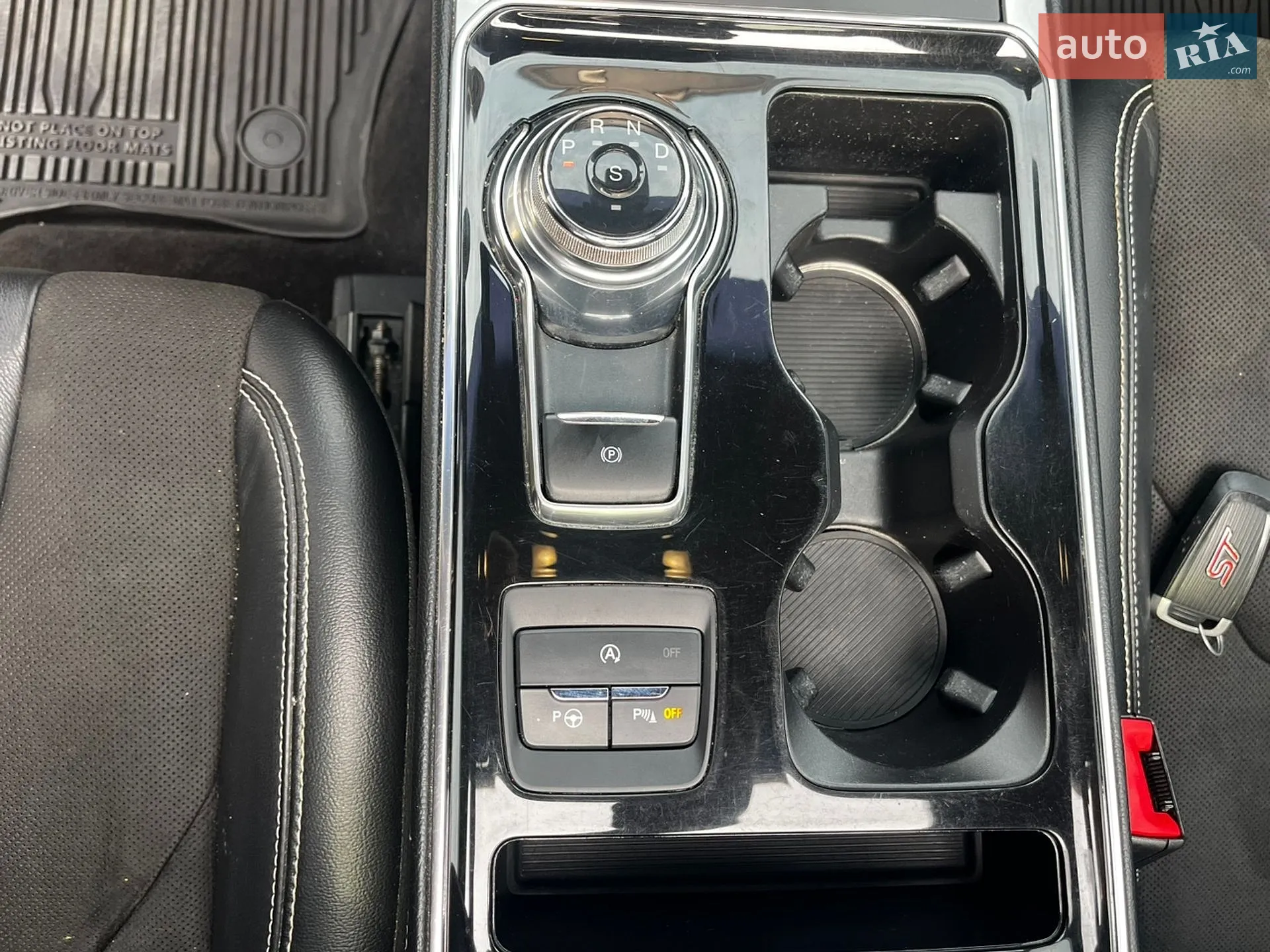 2019 Ford Edge - мініатюра 28