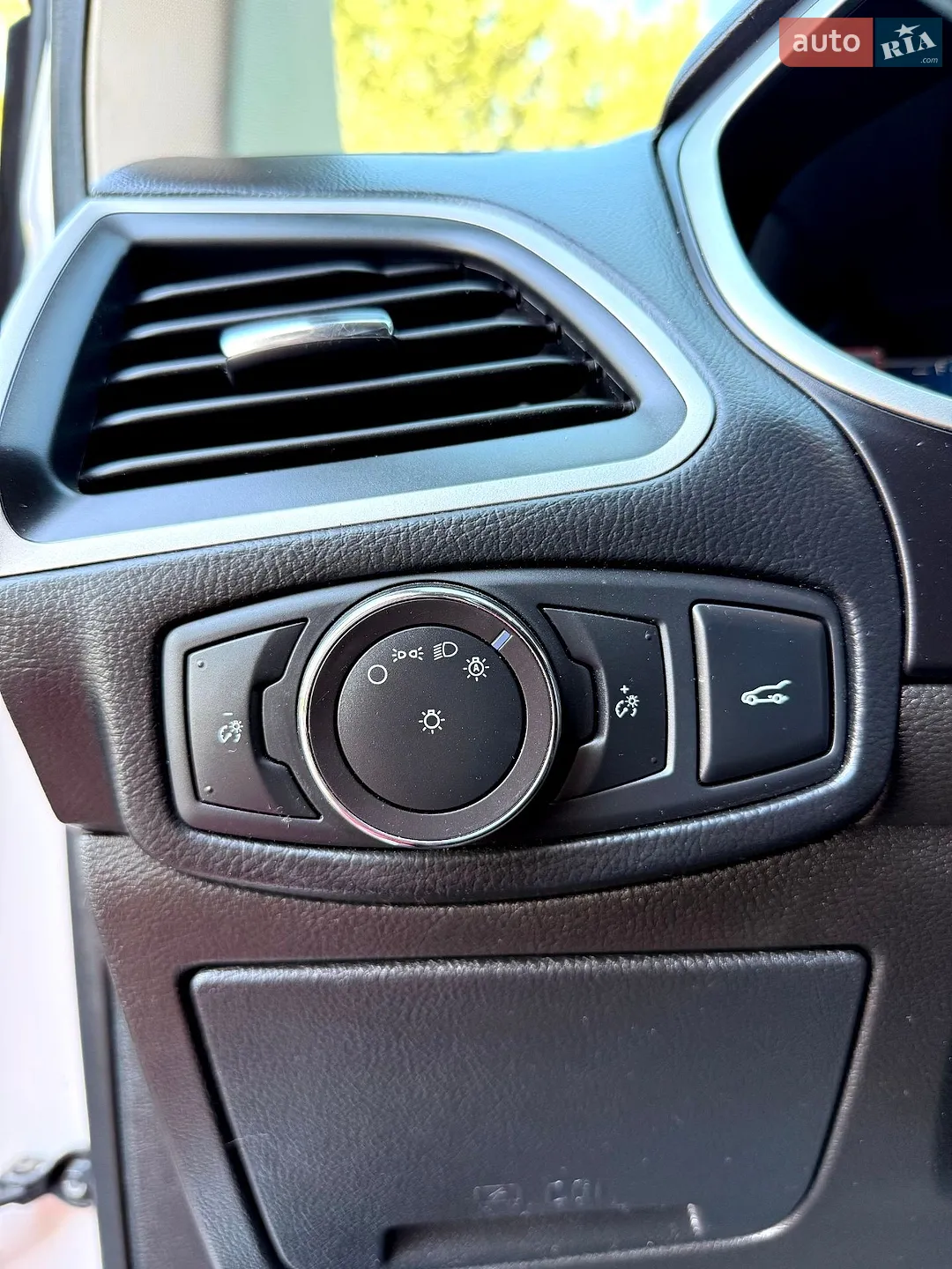 2018 Ford Edge - мініатюра 21