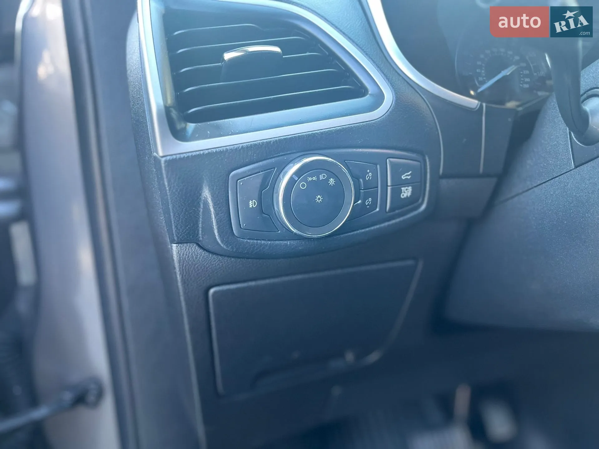 2021 Ford Edge - мініатюра 18