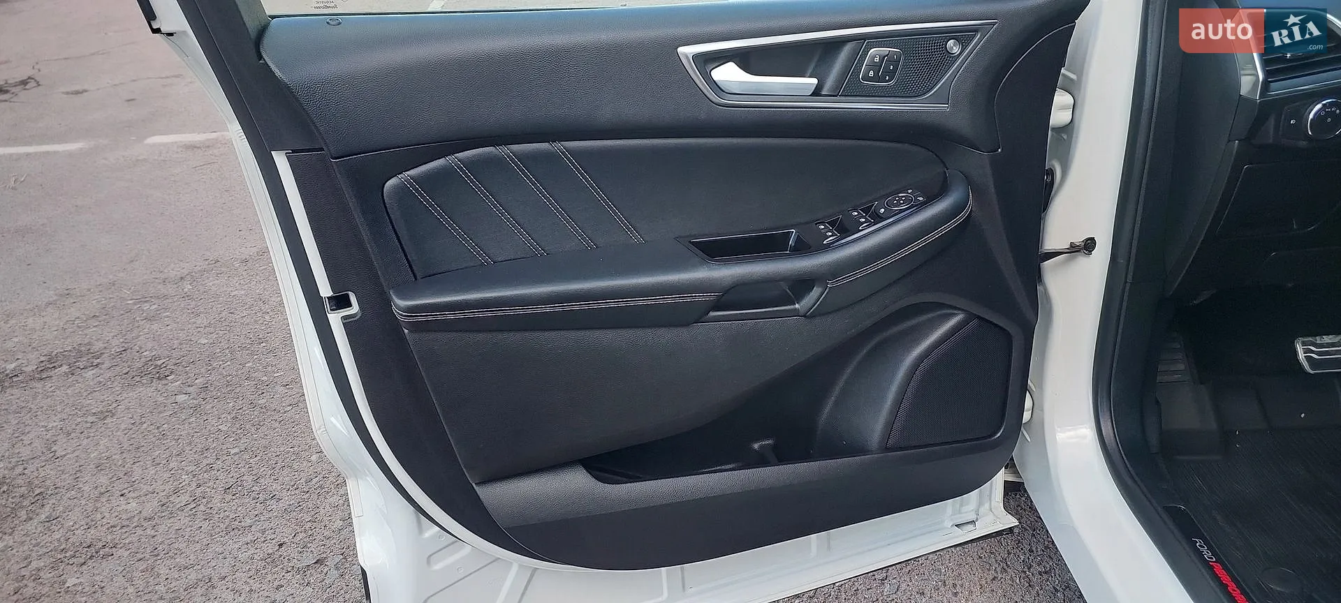 2020 Ford Edge - мініатюра 24