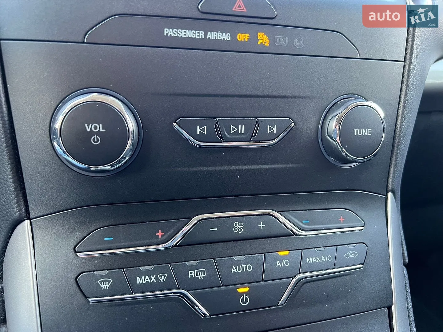 2019 Ford Edge - мініатюра 12