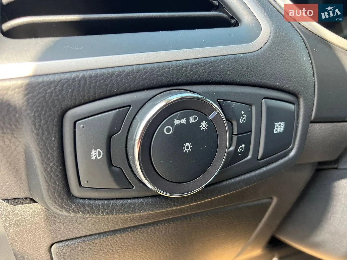 2019 Ford Edge - мініатюра 23