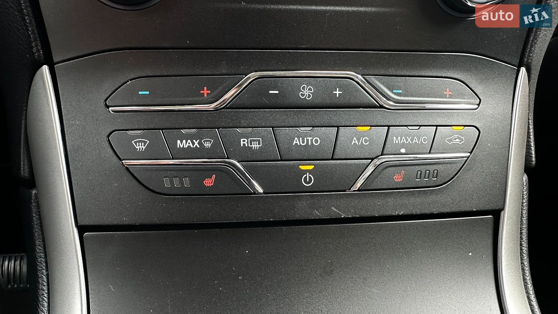 2019 Ford Edge - мініатюра 93