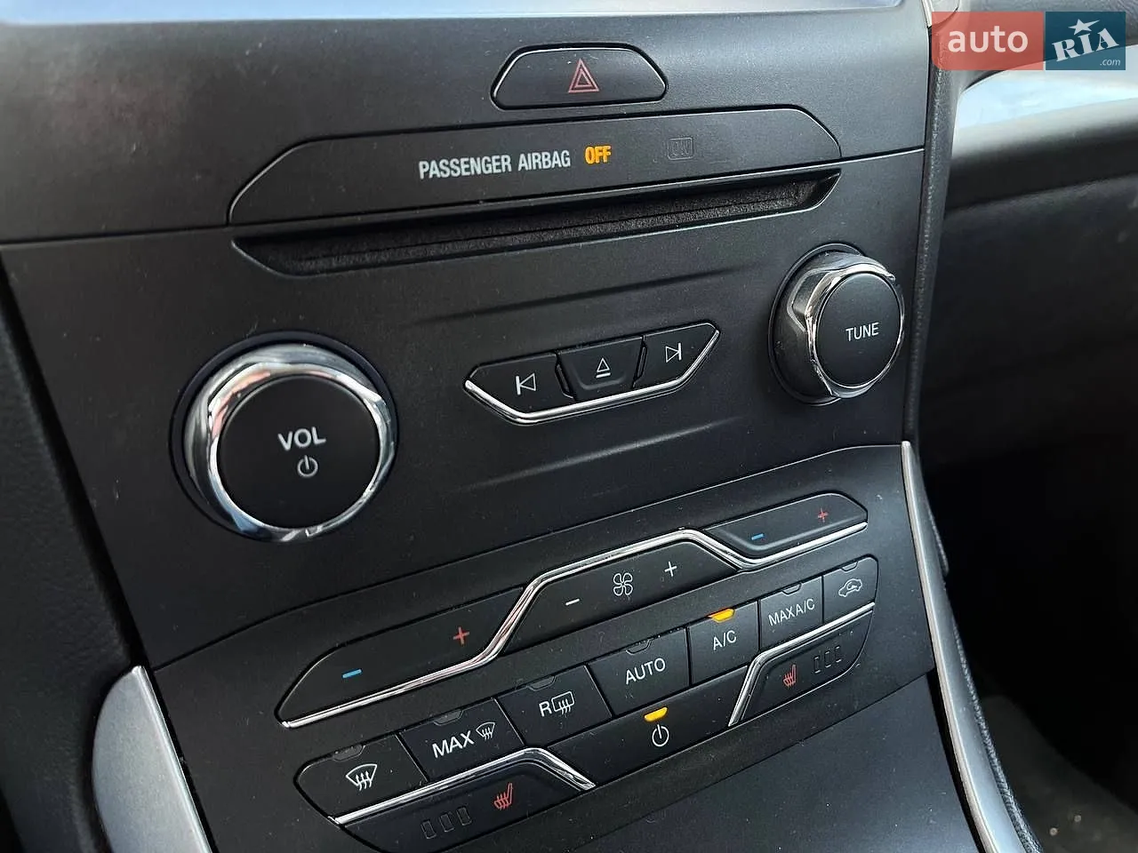 2016 Ford Edge - мініатюра 26