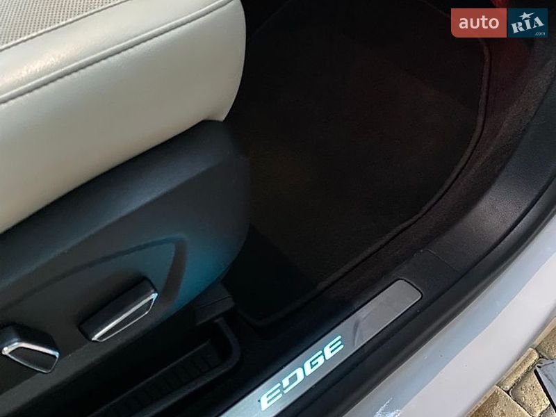 Внедорожник / Кроссовер Ford Edge 2018 в Львове