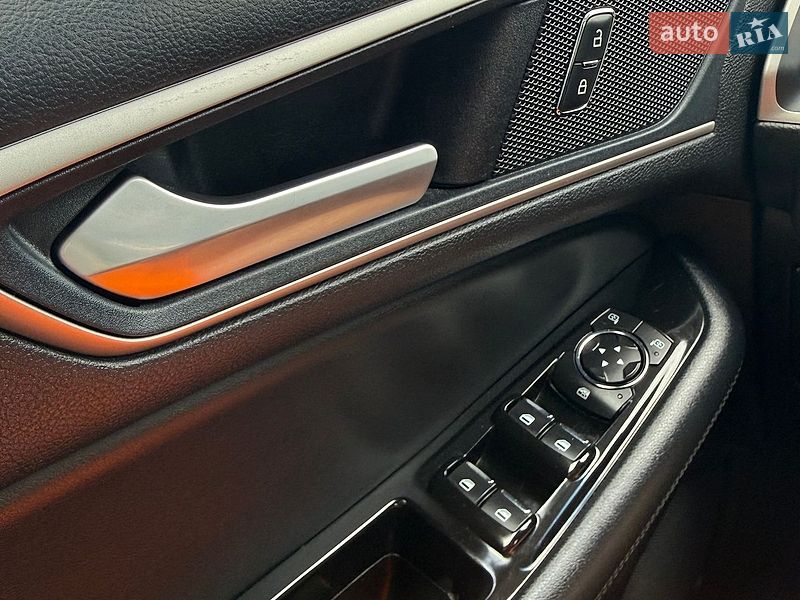Внедорожник / Кроссовер Ford Edge 2019 в Ивано-Франковске