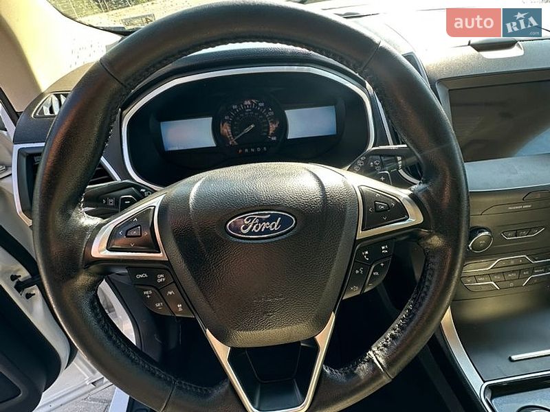 Внедорожник / Кроссовер Ford Edge 2019 в Дубно