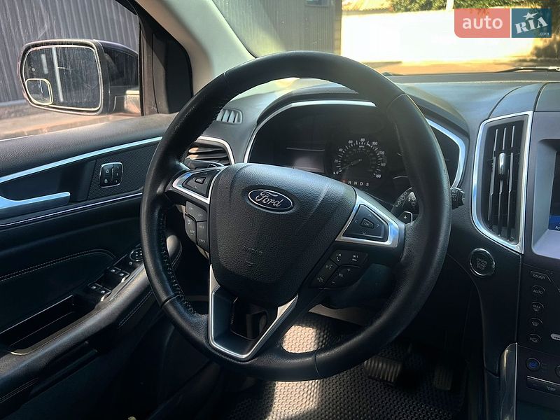 Внедорожник / Кроссовер Ford Edge 2016 в Николаеве