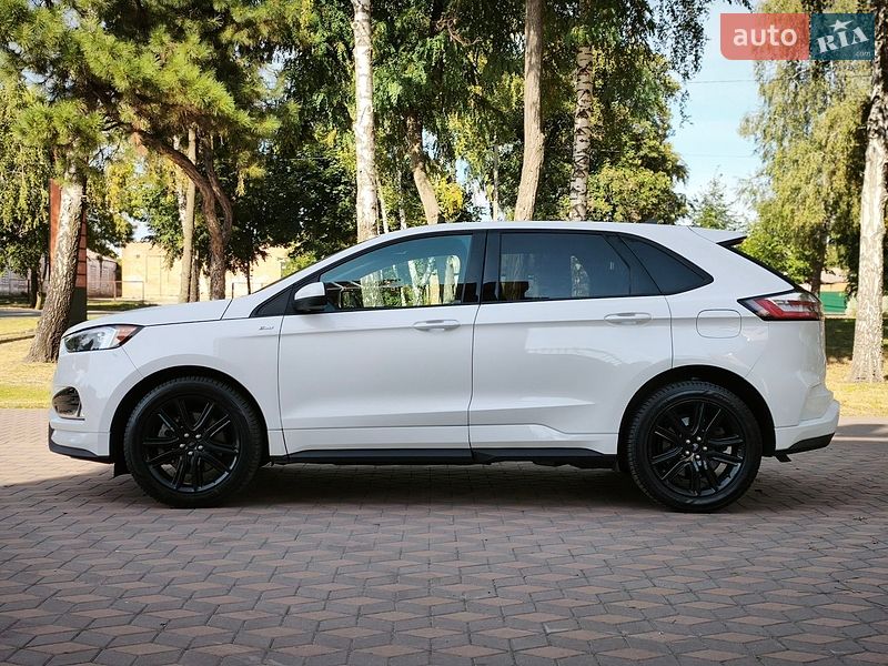 Позашляховик / Кросовер Ford Edge 2022 в Лубнах