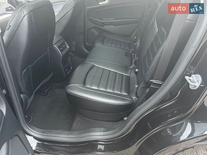 Позашляховик / Кросовер Ford Edge 2022 в Острозі