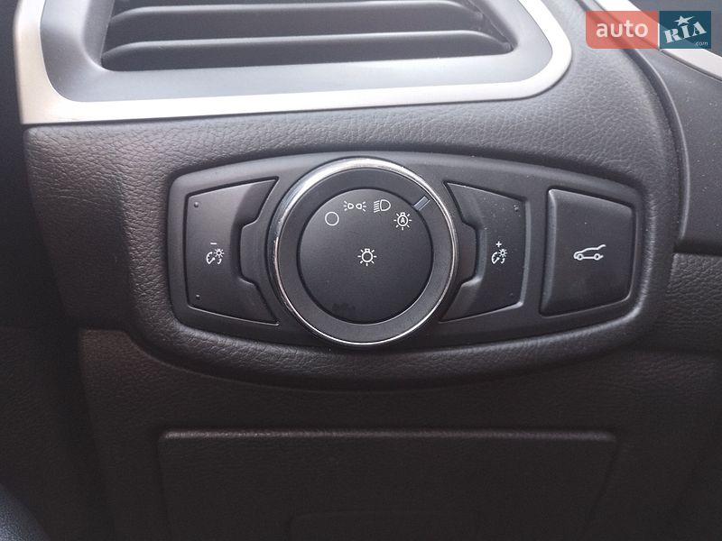 Внедорожник / Кроссовер Ford Edge 2016 в Сахновщине