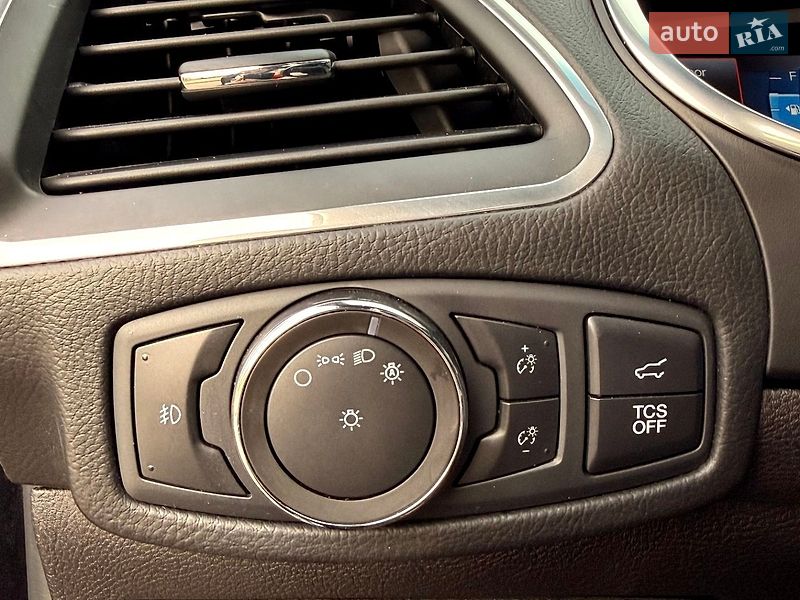 Позашляховик / Кросовер Ford Edge 2020 в Сумах