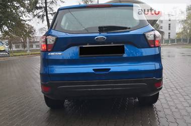 Позашляховик / Кросовер Ford Escape 2017 в Львові