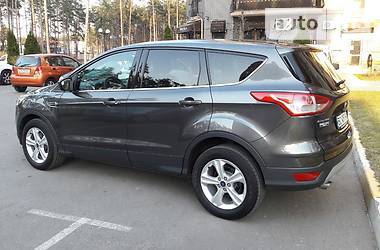 Внедорожник / Кроссовер Ford Escape 2015 в Киеве