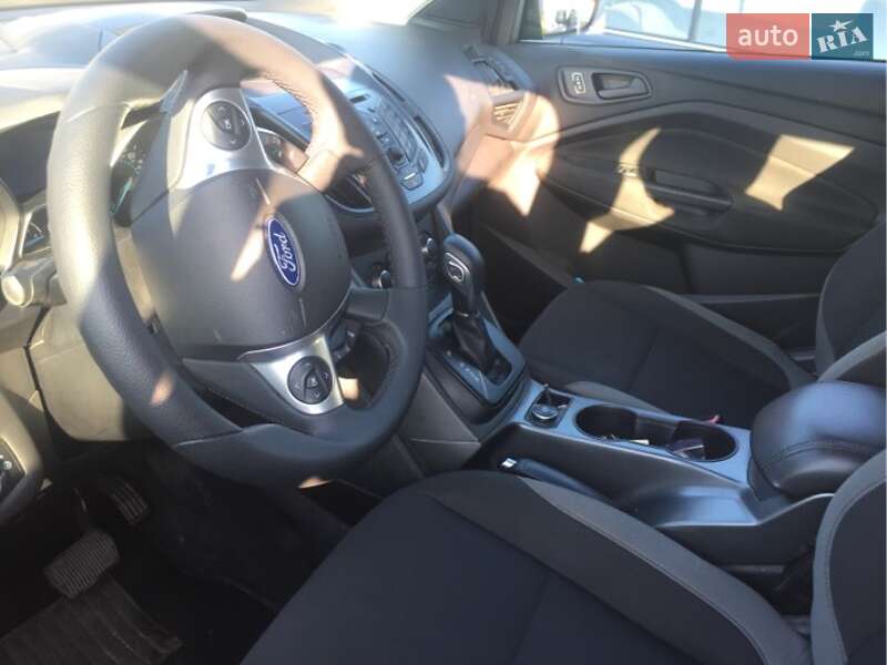 Внедорожник / Кроссовер Ford Escape 2012 в Сумах