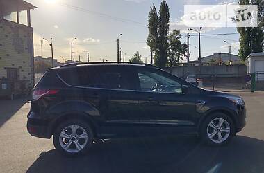 Внедорожник / Кроссовер Ford Escape 2015 в Киеве