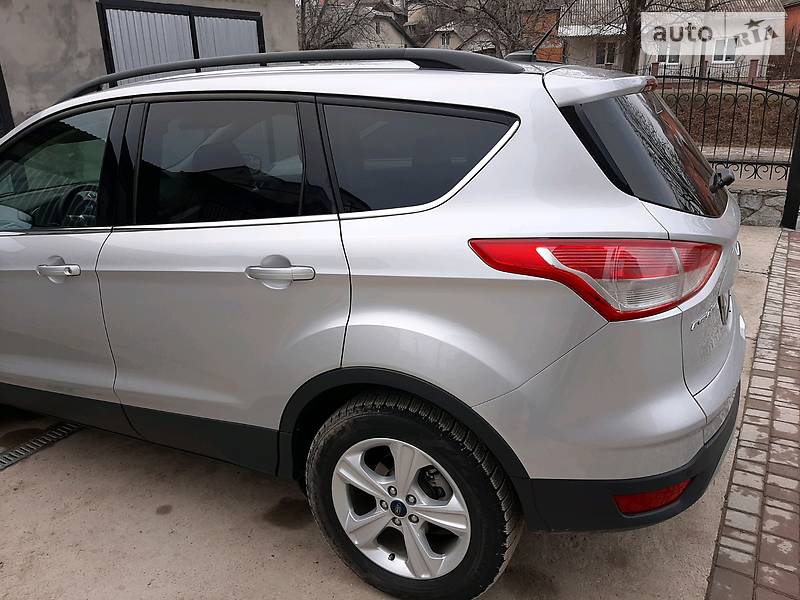 Позашляховик / Кросовер Ford Escape 2015 в Борщеві