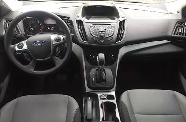 Позашляховик / Кросовер Ford Escape 2014 в 