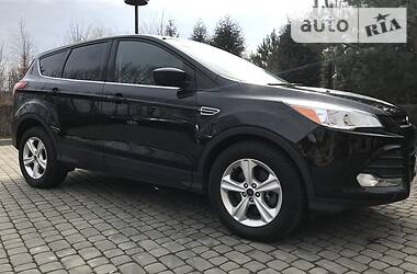 Позашляховик / Кросовер Ford Escape 2013 в 