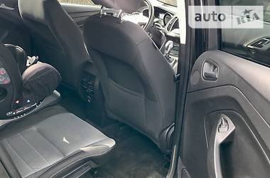 Позашляховик / Кросовер Ford Escape 2013 в 