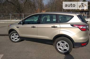 Внедорожник / Кроссовер Ford Escape 2017 в Кропивницком