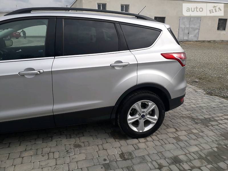 Позашляховик / Кросовер Ford Escape 2015 в Борщеві