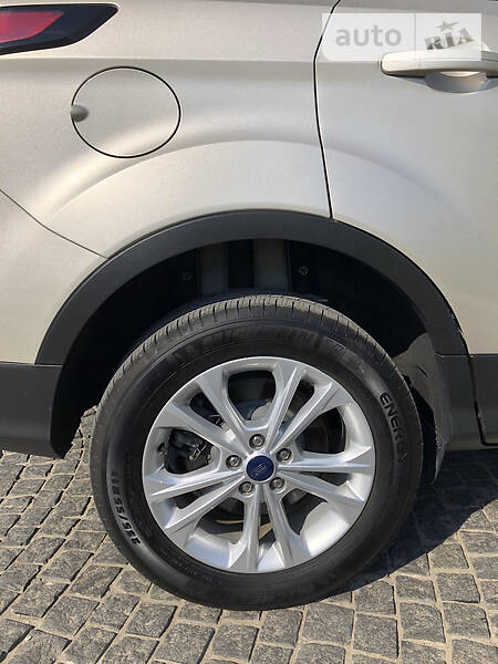 Позашляховик / Кросовер Ford Escape 2018 в Дніпрі