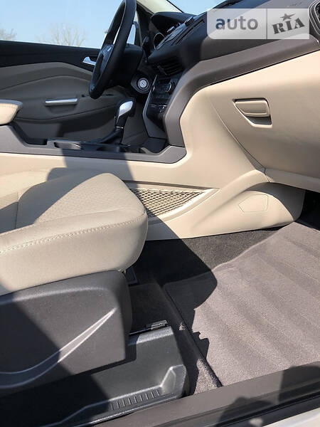 Позашляховик / Кросовер Ford Escape 2018 в Дніпрі