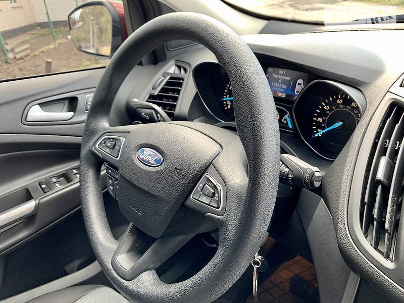 Позашляховик / Кросовер Ford Escape 2016 в Дніпрі фото 32 Позашляховик / Кросовер Ford Escape 2016 в Дніпрі