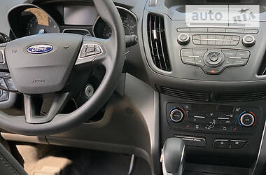 Позашляховик / Кросовер Ford Escape 2017 в Запоріжжі