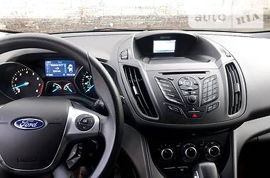 Позашляховик / Кросовер Ford Escape 2013 в 