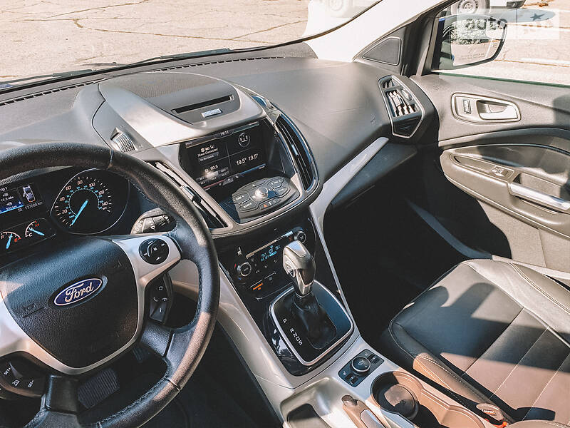 Позашляховик / Кросовер Ford Escape 2013 в Полтаві