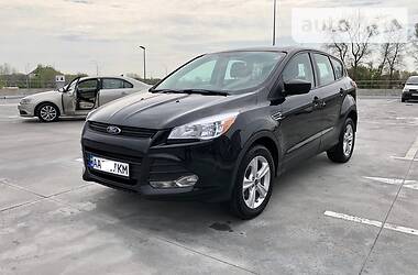 Позашляховик / Кросовер Ford Escape 2014 в 