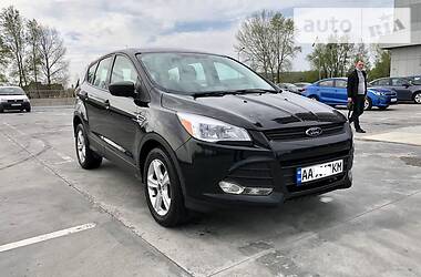Позашляховик / Кросовер Ford Escape 2014 в 