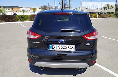 Позашляховик / Кросовер Ford Escape 2013 в 